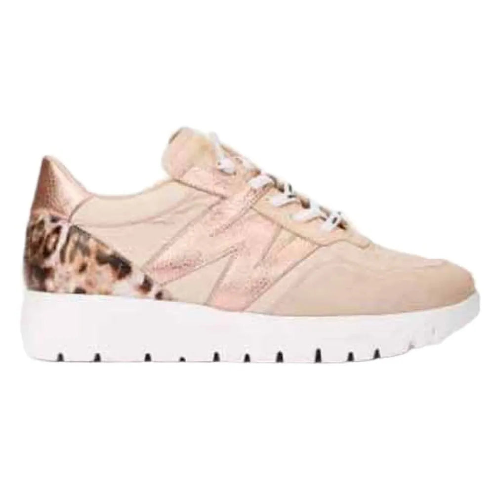 Wonders Odisei 00 trainers